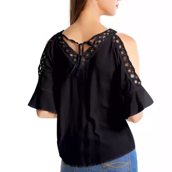 Sweet & Sexy Off-Shoulder V-Neck Summer Beach Top - Picture 7 of 8